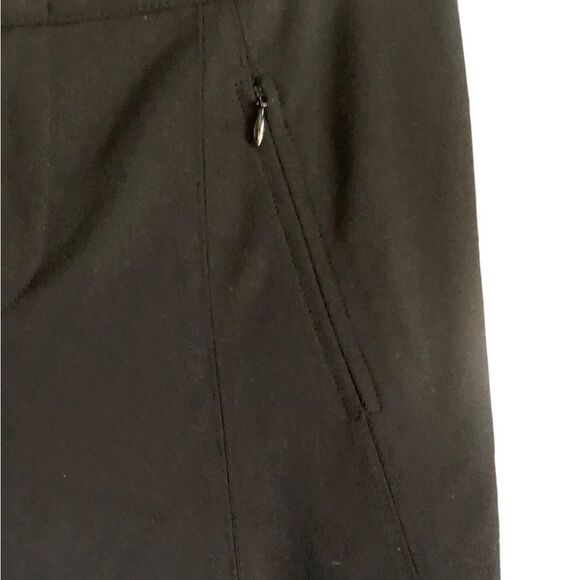 VINCE Black Stretch Casual Pants with Skinny Leg and Zip Pockets. Size 8. - Picture 3 of 8